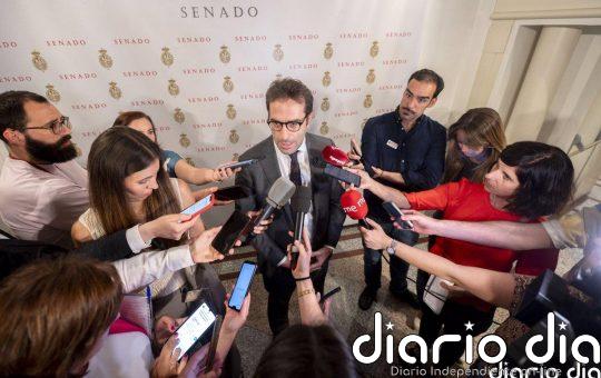 Economía eleva la OPA de BBVA a Sabadell al Consejo de Ministros