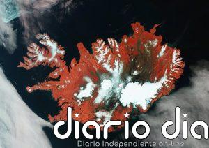 Excepcional vista de Islandia sin nubes desde el espacio