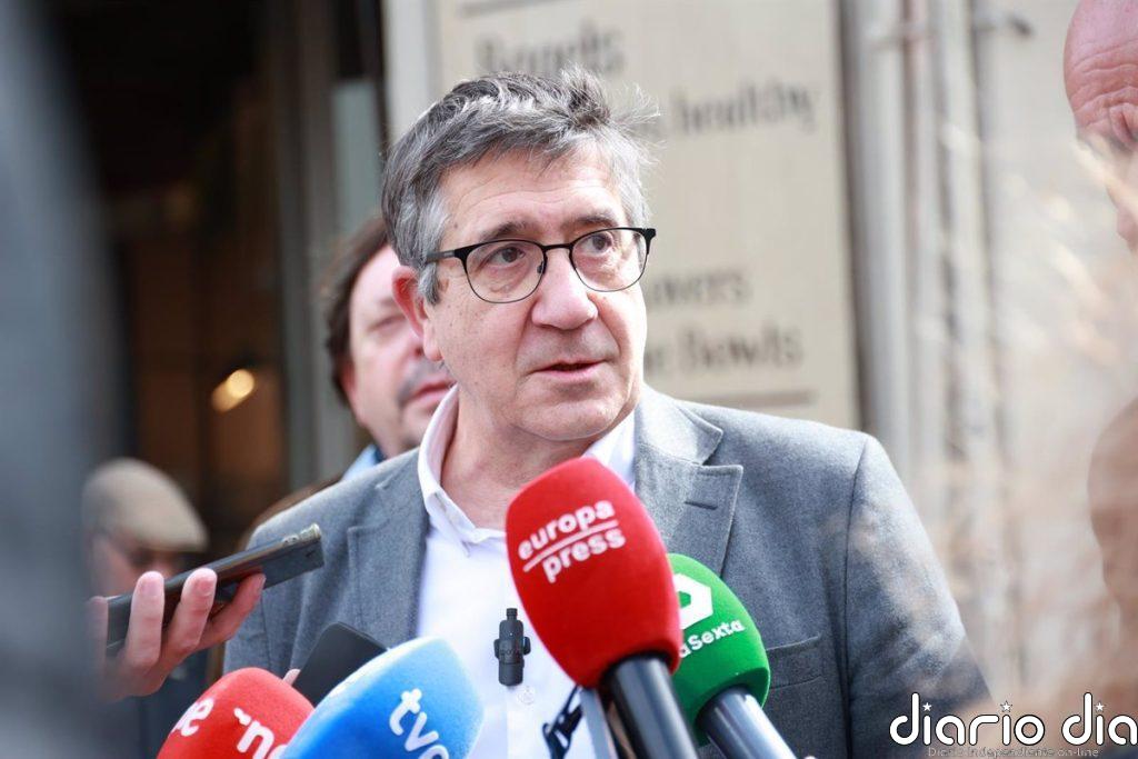 Patxi López apunta a un montaje "político mediático" contra el PSOE y dice estar "harto de cacerías"