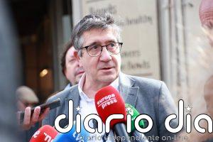 Patxi López apunta a un montaje "político mediático" contra el PSOE y dice estar "harto de cacerías"