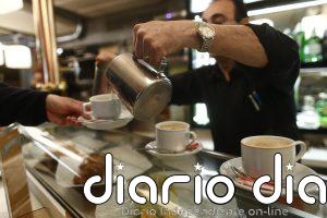 Desayunar en España sale cada vez más caro: un café con tostada cuesta un 8% más en el último año, según EAE