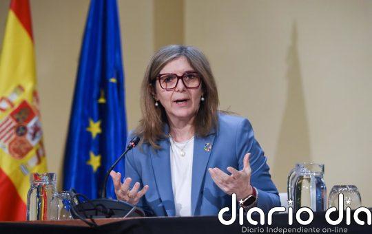 El Gobierno prevé realizar en septiembre de seis a ocho traslados de menores migrantes a la Península