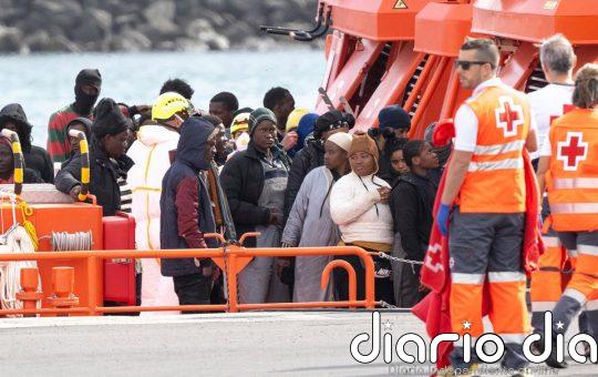 El Gobierno prevé realizar esta semana tres derivaciones de menores migrantes solicitantes de asilo a la Península