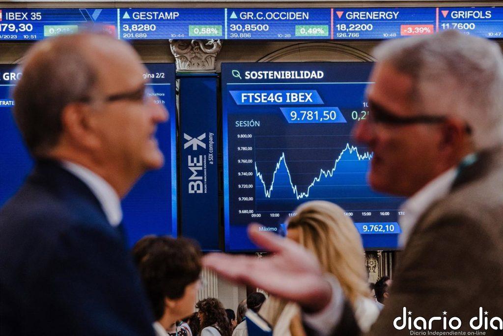 El Ibex 35 cierra la semana en los 15.300 y con un alza del 3%