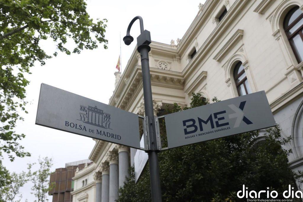 El Ibex 35 progresa un 0,76% en la media sesión, con la mira en recuperar los 15.000 puntos