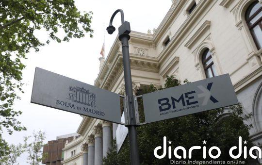 El Ibex 35 progresa un 0,76% en la media sesión, con la mira en recuperar los 15.000 puntos