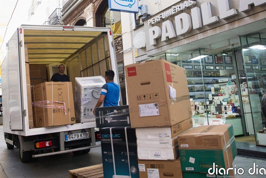 El mercado de mensajería y paquetería superó los 10.000 millones en 2024, un 4,7% más, según Informa