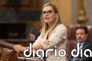 El PP se muestra a favor de "abrir el debate" de la ley de Vox contra el arraigo, pero sin caer en "discursos de odio"