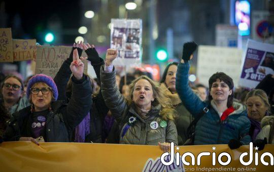 Feministas exigen que la protección de las víctimas no dependa del "precio más barato" en contratos públicos