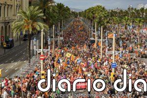 La defensa del catalán y las críticas al fallo del TSJC centran la Diada con 28.000 asistentes, la mitad que hace un año