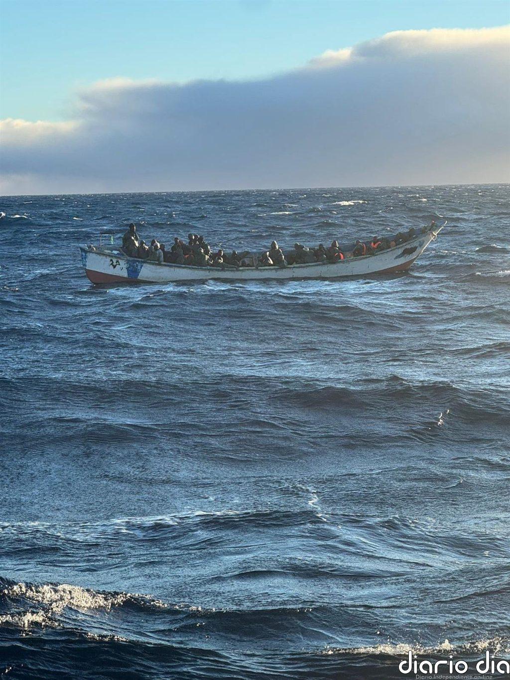 Las llegadas irregulares a la UE caen un 21% en lo que va de año, un 52% en la ruta de Canarias, según Frontex