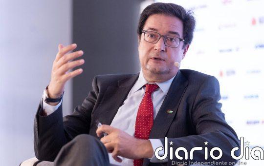 López se compromete a hablar con sindicatos de la subida salarial de funcionarios de este año y 2026