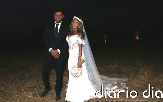 Pablo López y Laura Rubio posan como marido y mujer tras su segunda boda