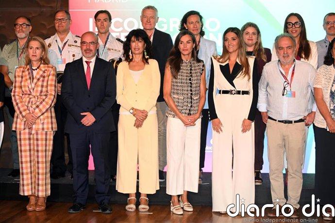 Redes sociales, porno y trata: expertos advierten de un "gran riesgo" para el futuro de los jóvenes y piden acción