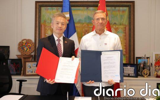 República Dominicana y China suscriben un convenio de cooperación económica para proyectos de desarrollo
