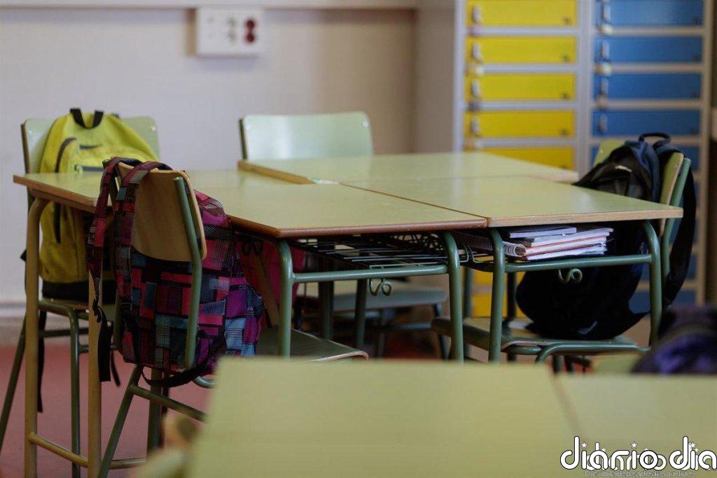 Sánchez anuncia una ley para rebajar horas lectivas en aula del profesorado a 23 en Primaria y 18 en ESO y Bachillerato