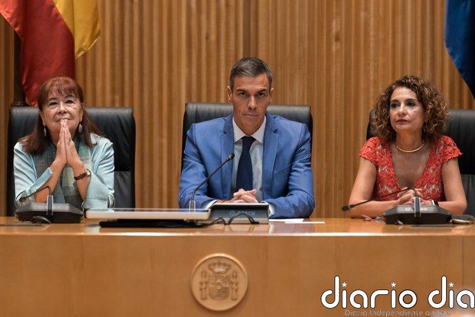 Sánchez reclama que Israel no participe en ninguna competición deportiva internacional "mientras dure la barbarie" El presidente del Gobierno, Pedro Sánchez, acompañado por la vicepresidenta del Gobierno y ministra de Hacienda, María Jesús Montero y por la presidenta del PSOE, Cristina Narbona, preside la reunión interparlamentaria del Grupo Socialista (Congreso,