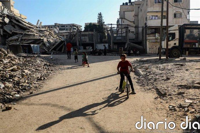 UNICEF alerta de "riesgos mortales" para más de 450.000 niños en la ciudad de Gaza por la ofensiva israelí