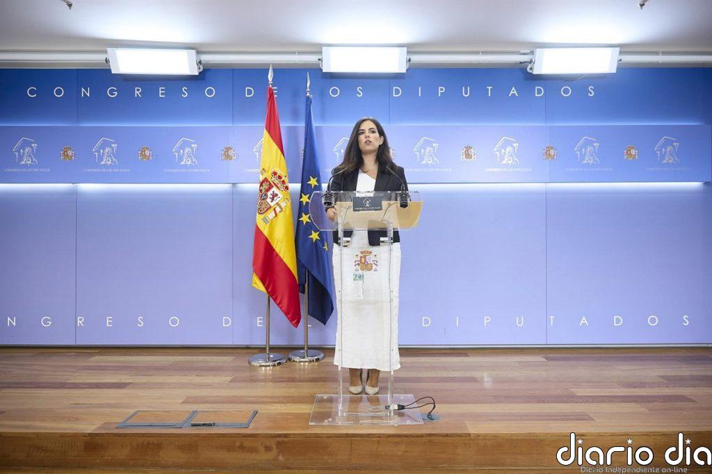 Vox asegura que son "los únicos dispuestos a erradicar la inmigración ilegal" y afea al PP sus "vaivenes"