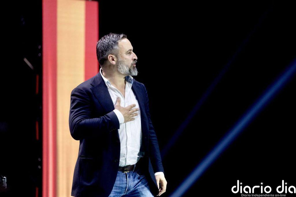 Vox inicia el curso rodeado de sus aliados para impulsarse, en pleno crecimiento en las encuestas a costa del PP