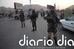 Afganistán asegura haber bombardeado "instalaciones militares" cerca de la capital de Pakistán