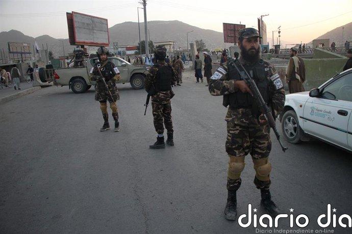 Afganistán asegura haber bombardeado "instalaciones militares" cerca de la capital de Pakistán