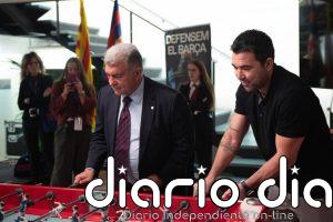 Deco, tras dar su firma a Laporta: "Espero que las cosas salgan bien y seguiré; si no, ya veremos"