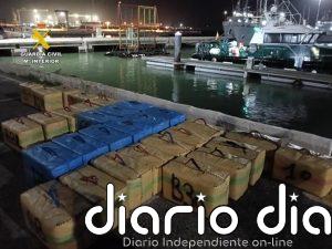 Detenidos dos tripulantes con 1.050 kilos de hachís en el Caño de Sancti Petri en San Fernando (Cádiz)