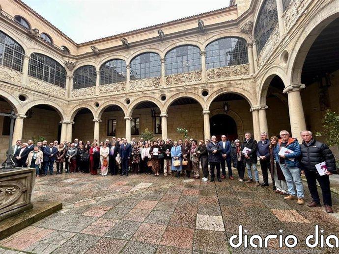 Diputación de León entrega la Insignia de Oro de la Institución a 57 jubilados por una vida dedicada al servicio público