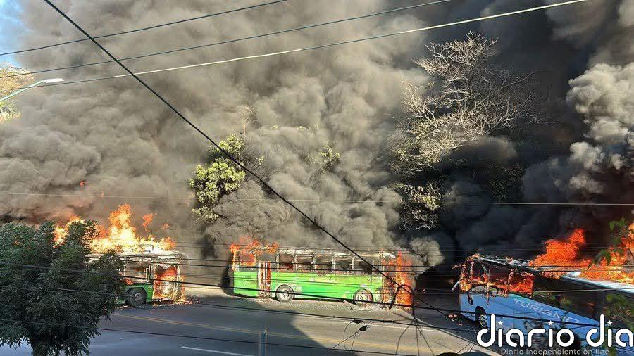 El narco recrudece la guerra en México tras la muerte de El Mencho