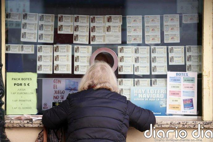 El primer premio de la Lotería Nacional reparte 300.000 euros en La Antilla (Huelva) y Campohermoso (Málaga)