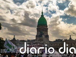 El Senado argentino da luz verde a la reforma laboral de Milei tras eliminar la reducción salarial durante baja médica