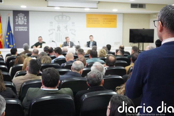 El subdelegado del Gobierno en Sevilla presenta la oficina para las ayudas del temporal a los ayuntamientos