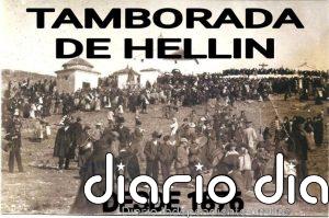 Hellín conmemora 150 años del origen de su tamborada con una extraordinaria de ocho horas, un libro y un concierto