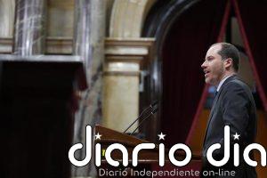 Juan Fernández (PP) ve a Illa "escondido" y le pide concretar si podrá aprobar los Presupuestos