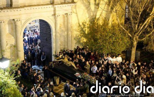 La Hermandad de la Hiniesta y el Rosario trasladan sus imágenes a Santa Isabel y San Marcos ante las obras en San Julián