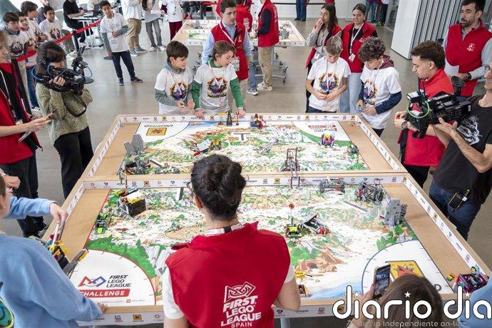 La USJ impulsa el talento, la creatividad y la robótica de más de 100 jóvenes en la final de la First League Aragón