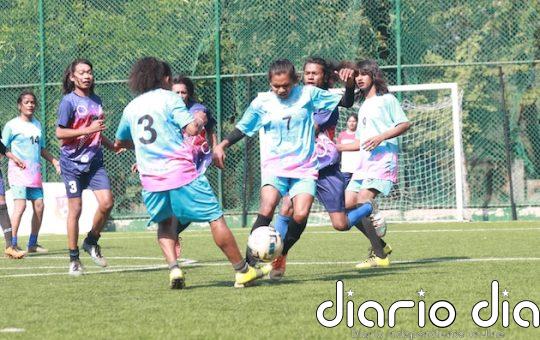 Las jugadoras ganan dignidad en la primera liga de fútbol transgénero de la India