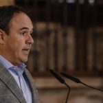 Llorca subraya la firmeza del Consell en aplicar un modelo fiscal que alivie los bolsillos de las rentas bajas y medias