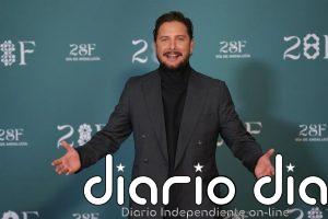 Manuel Carrasco asegura que ser Hijo Predilecto "no lo supera ni un Grammy" e interpretará el himno a voz y guitarra