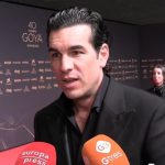 Mario Casas, muy nervioso, se delata al hablar de una posible boda con Melyssa Pinto: “Me pongo colorado”