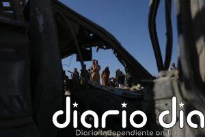 Pakistán anuncia una "guerra abierta" contra Afganistán, bombardea Kabul y reivindica 133 muertes