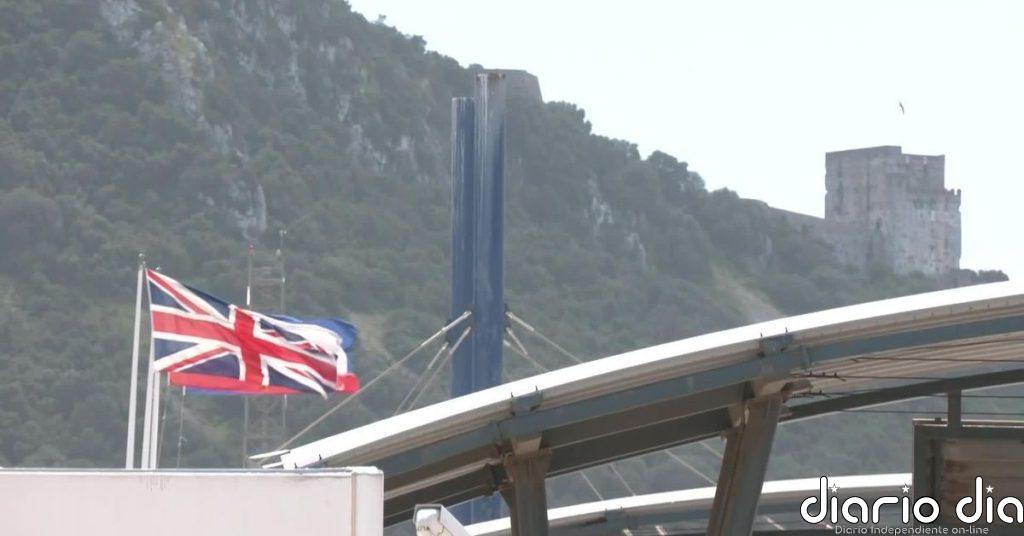 Publican el acuerdo de Gibraltar que elimina la verja y otorga a España el control de los permisos de residencia