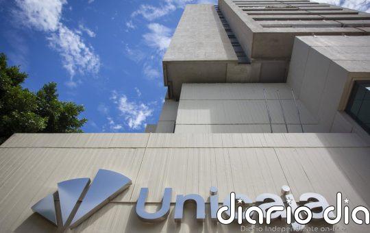 Rubiales ganó 913.000 euros como CEO de Unicaja en 2025, un 34,5% más