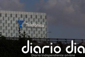 Telefónica sale de BBVA con la venta de su participación del 0,77% por 608 millones