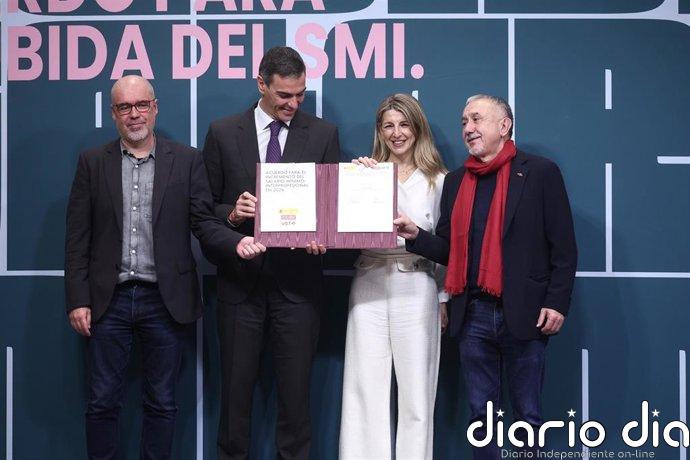 Trabajo saca los incentivos de las reglas de absorción salarial y actuará si los convenios no cubren al 80%