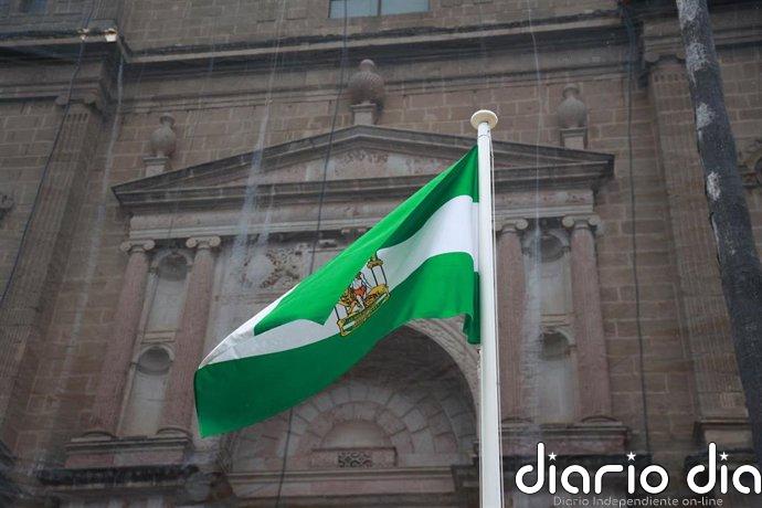 Un 90% está "orgulloso" de ser andaluz y cree que Andalucía "ya no se conforma con ir detrás de nadie", según el Centra