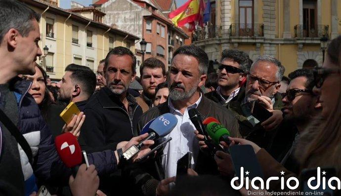 Abascal condiciona los pactos en Extremadura y Aragón a "un cambio de rumbo radical" que "ofrezca garantías" a Vox