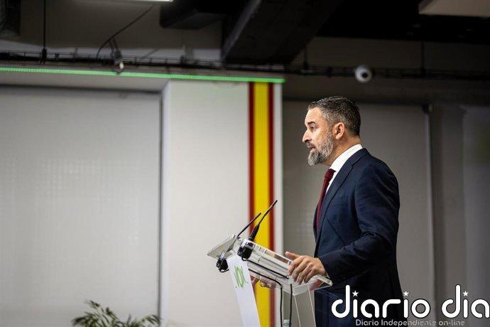 Abascal garantiza acuerdos con el PP en Extremadura, Aragón y CyL pero insiste en "medidas" y no en "sillones"