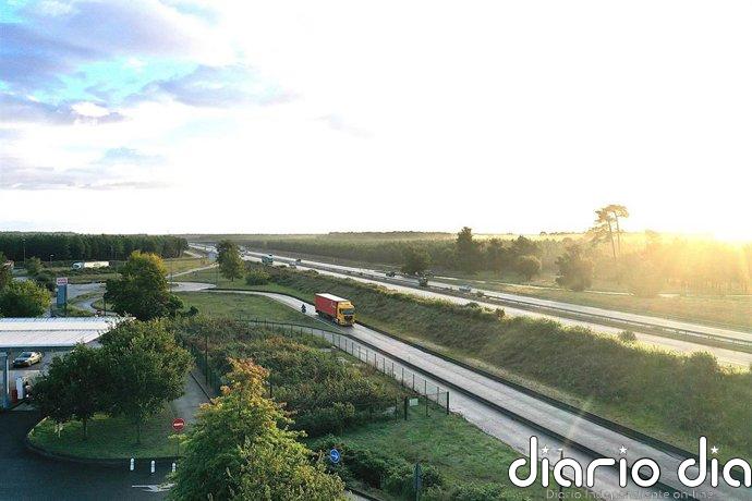 Abertis se hace con el 100% de la autopista francesa A-63, que factura 180 millones de euros anuales